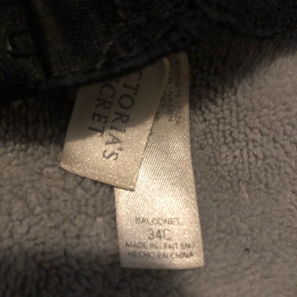 Victoria Secret balconet bra - Picture 5 of 5